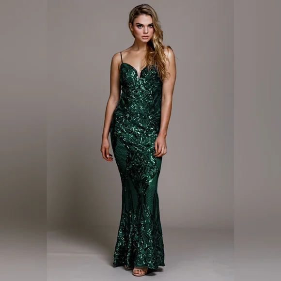 Emerald green mermaid/trumpet style formal gown / prom dress - Size 10